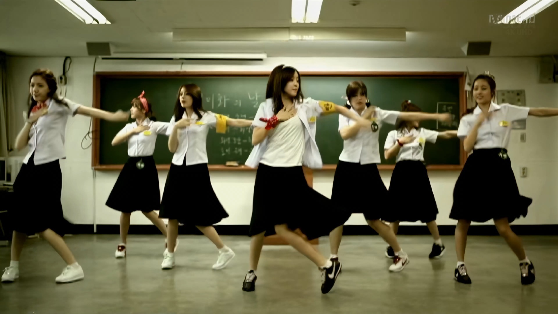【4KMV】♔T-ARA♔ Roly Poly Copacabana版 MV